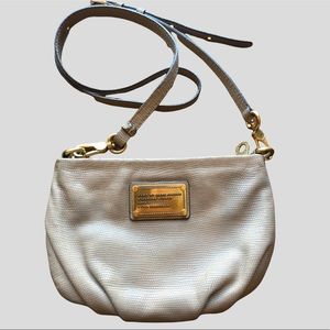 Excellent Condition Marc Jacobs Leather CrossBody 👜
